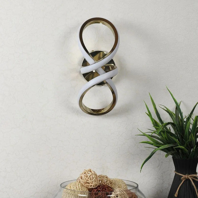 Belindra Iron & Acrylic Wall Lamp media 3
