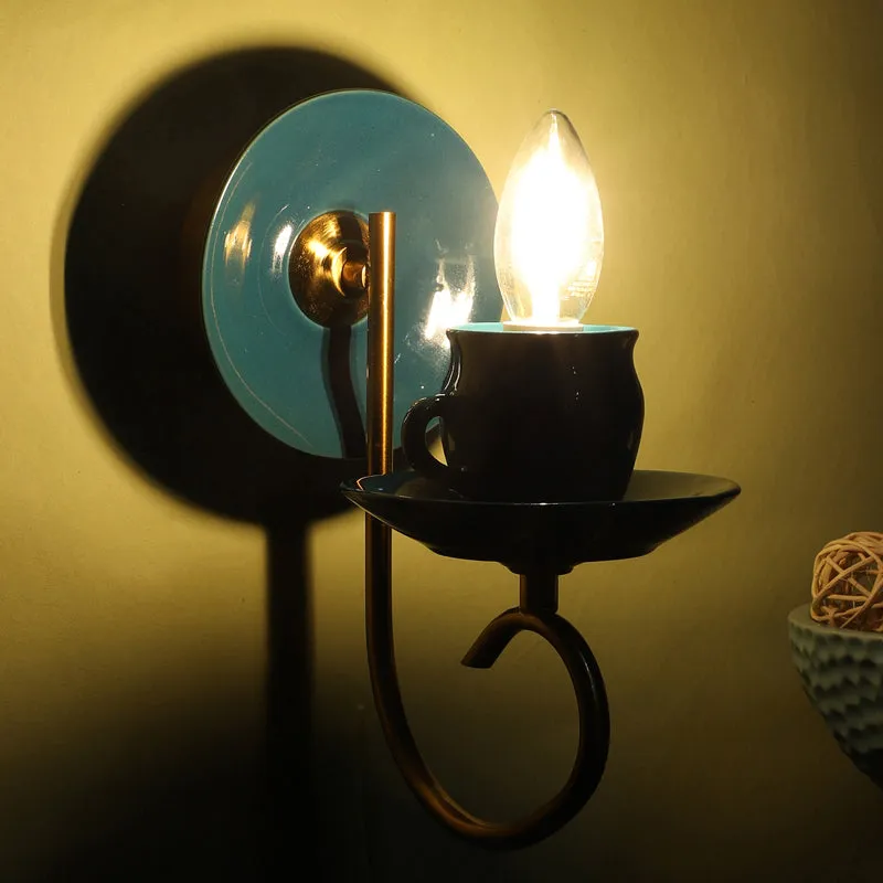 Litra Iron Wall Lamp media 4