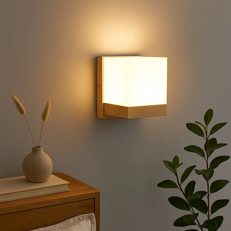 Talbot Glass & Wooden Wall Lamp media 4