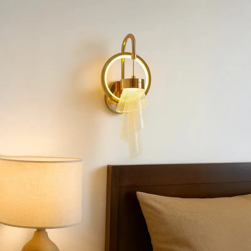 Viora Drift Brass Wall Lamp media 4