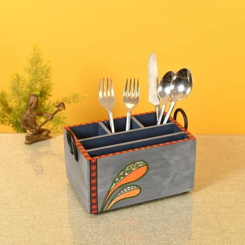 Trinabh Cutlery Holder media 1