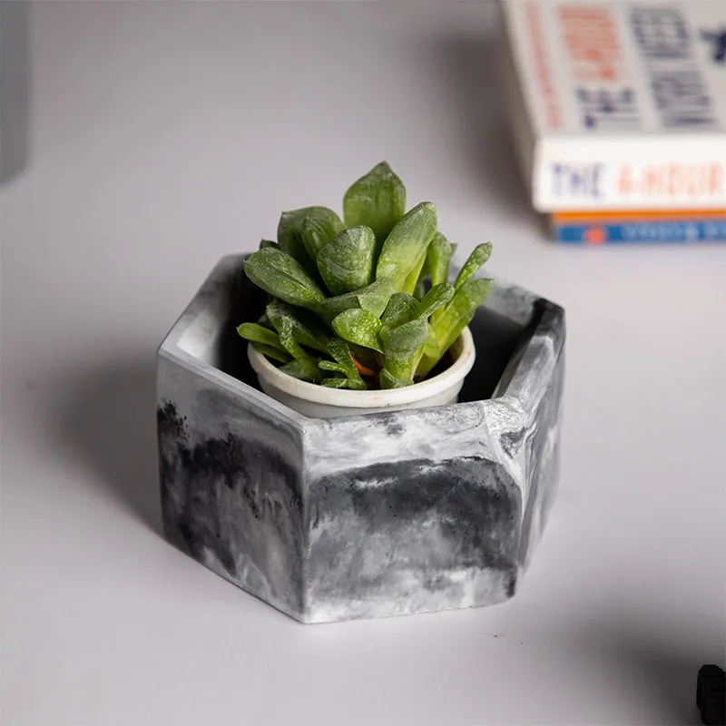 Mixona Concrete Planter media 2