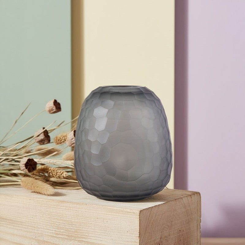 Plumea Glass Vase media 3