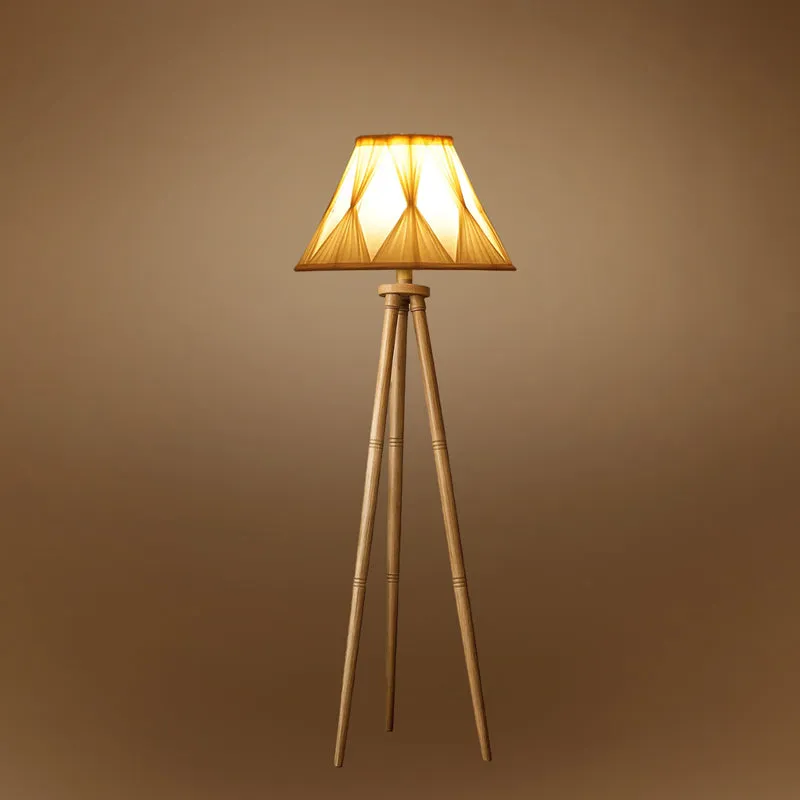 Pleatra Pinch Tripod Floor Lamp media 6