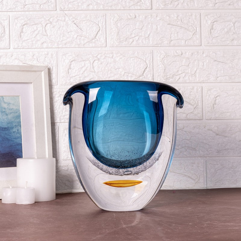 Weavon Glass Vase media 3