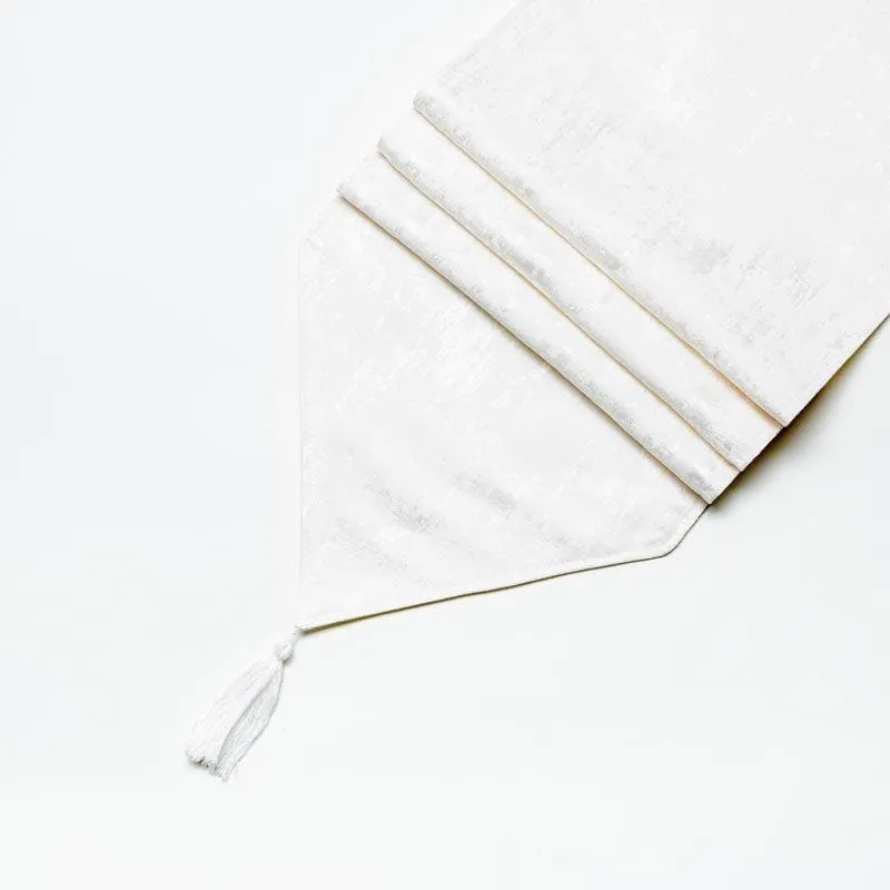 Ketty Jacquard Table Runner - White media 4