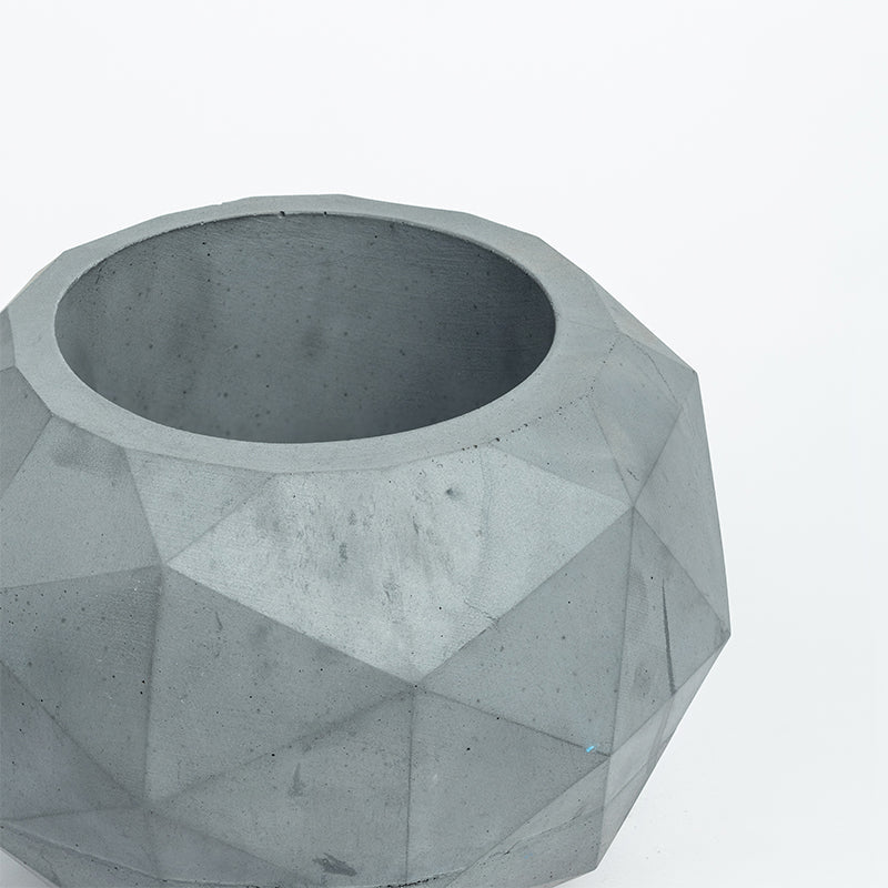 Facet Geometric Planter media 4