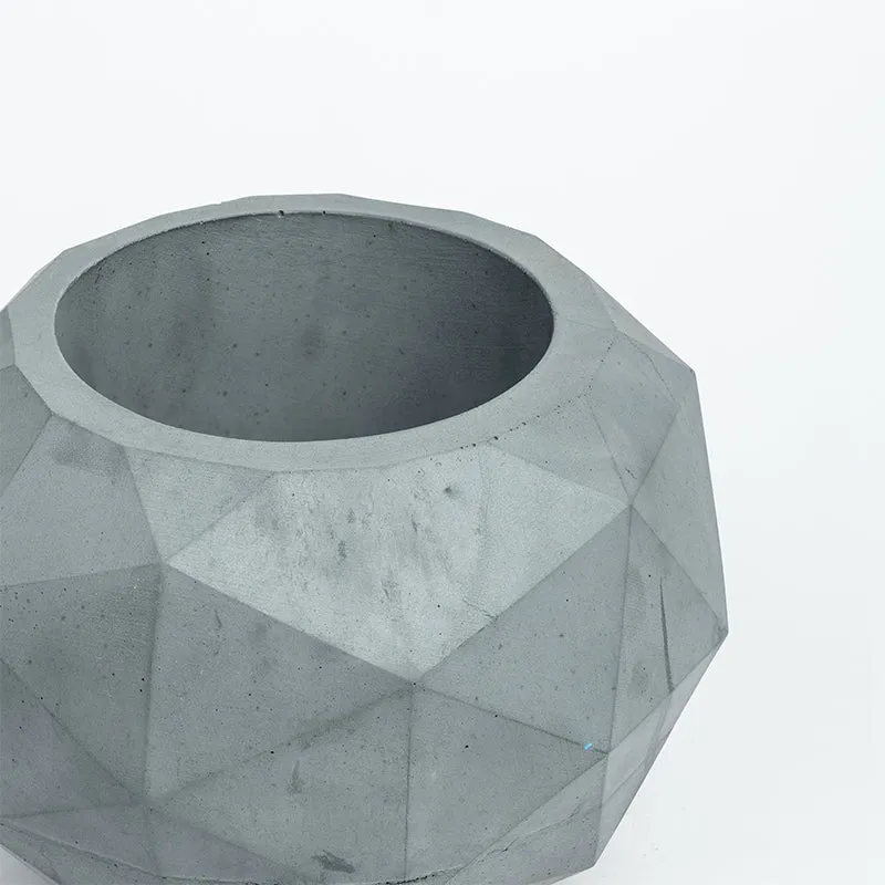 Facet Geometric Planter media 4