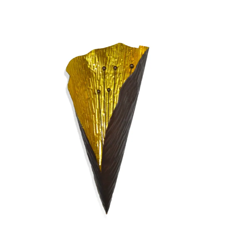 Tulip Touch Wall Candle Holder - Gold media 3