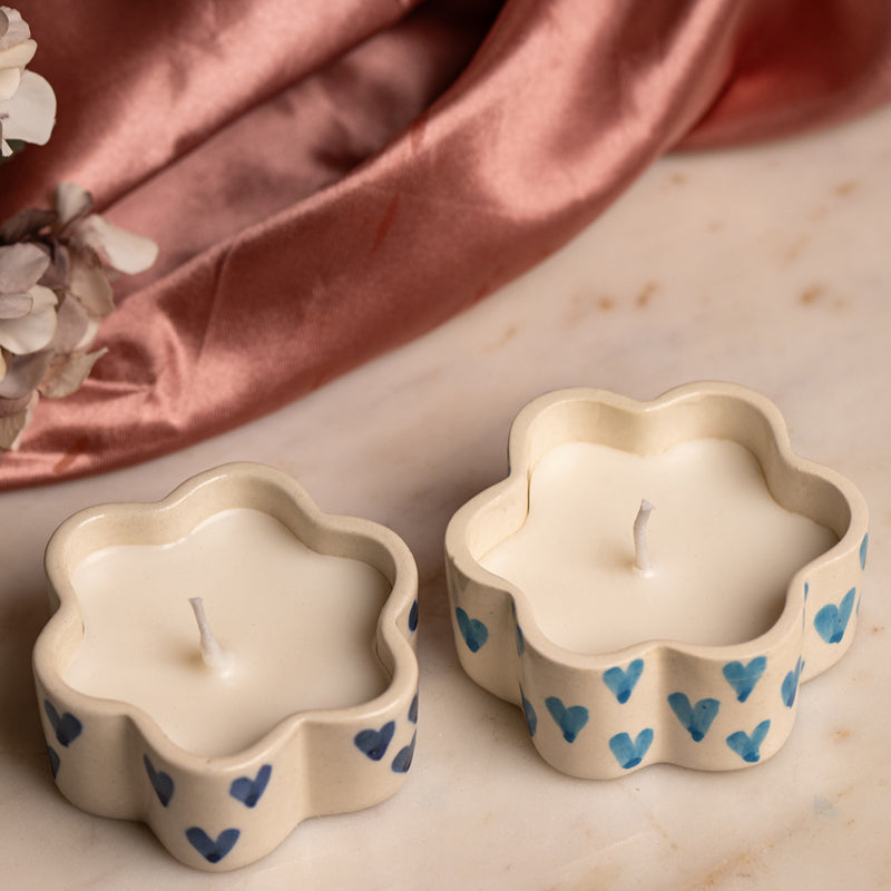 Heart Flower Active Breeze Scented Candle - Set Of Two media 4