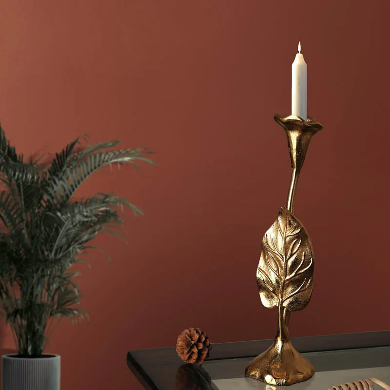 Joles Leaf Candle Holder (Gold) - Large media 1
