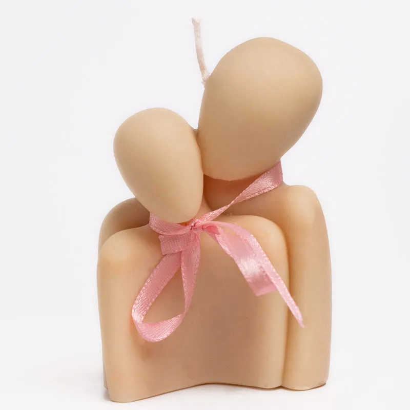 Couple Hug Cinnamon Scented Candle media 6