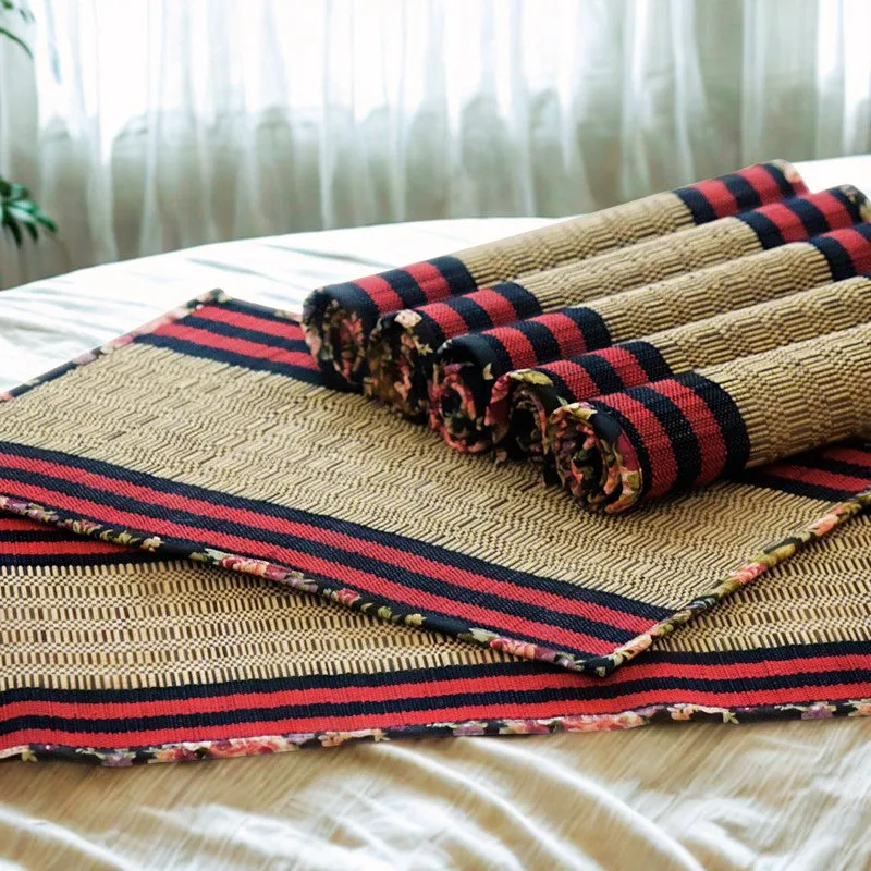 Dining Flow Bamboo Table Mats (Black,Maroon) - Set of Six media 3