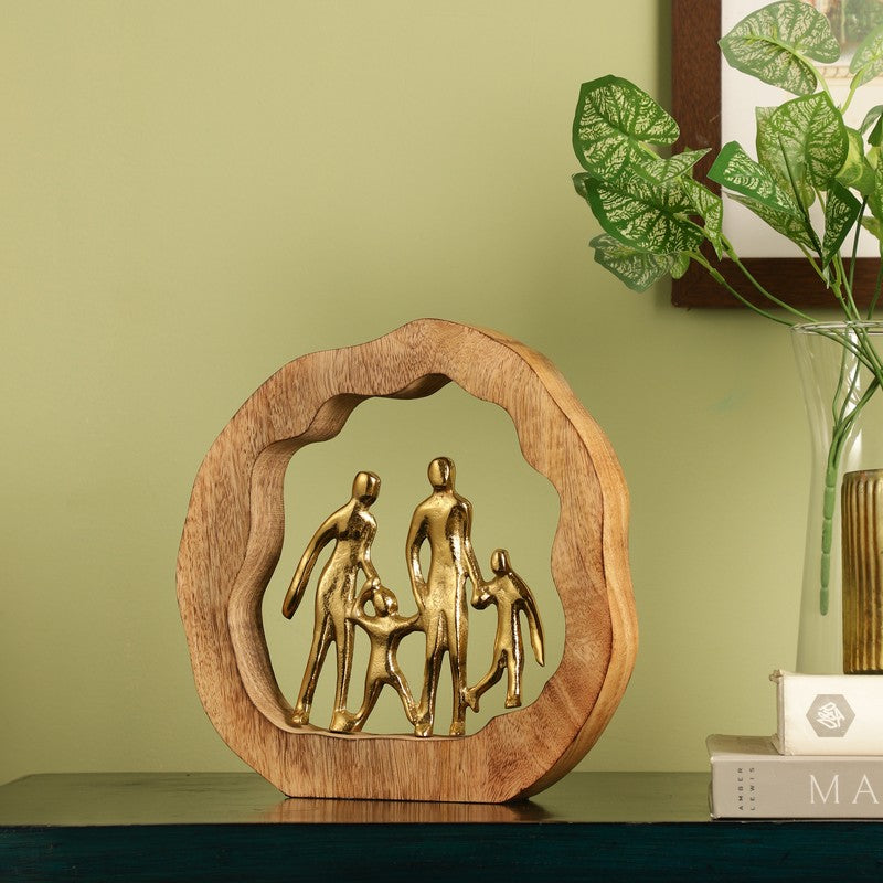 Family Forever Showpiece
