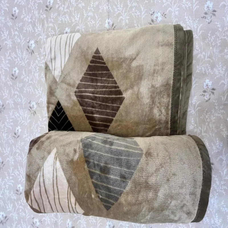 Cross Box Wool Blankets - 330 GSM media 7
