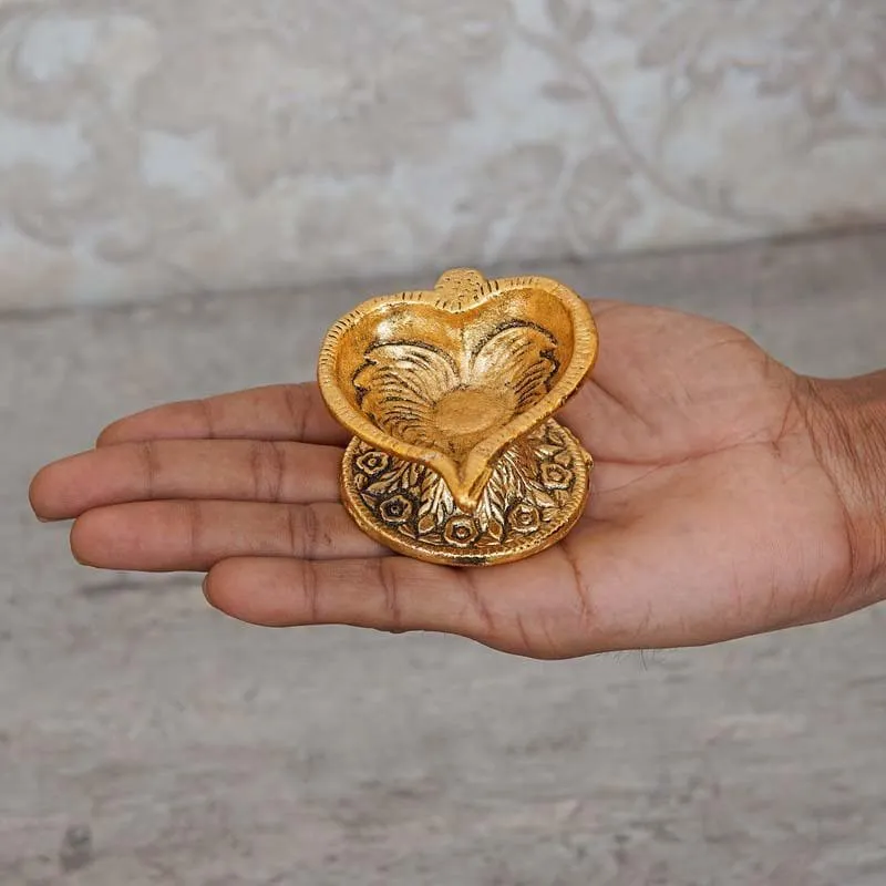 Betel Leaf Brass Diya media 3