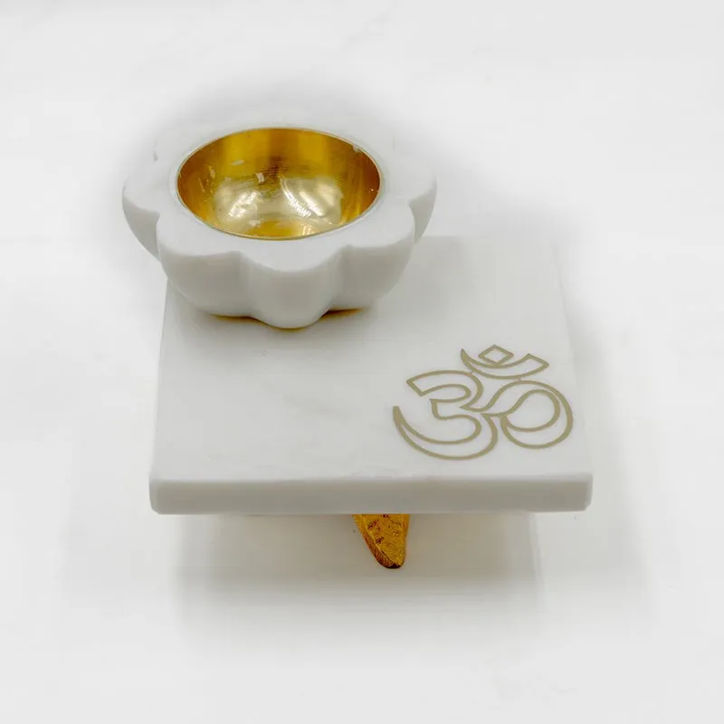 Shila Marble Diya With Chowki - Two Piece Set media 5