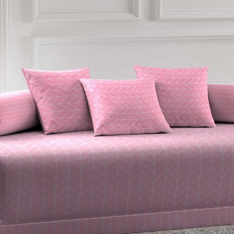 Holly Jolly Diwan Set - Pink media 5