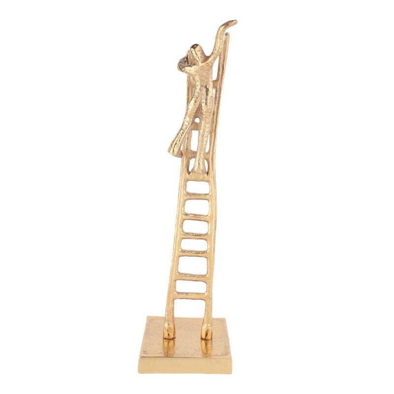 Dreamer Ascend Showpiece - Gold media 3