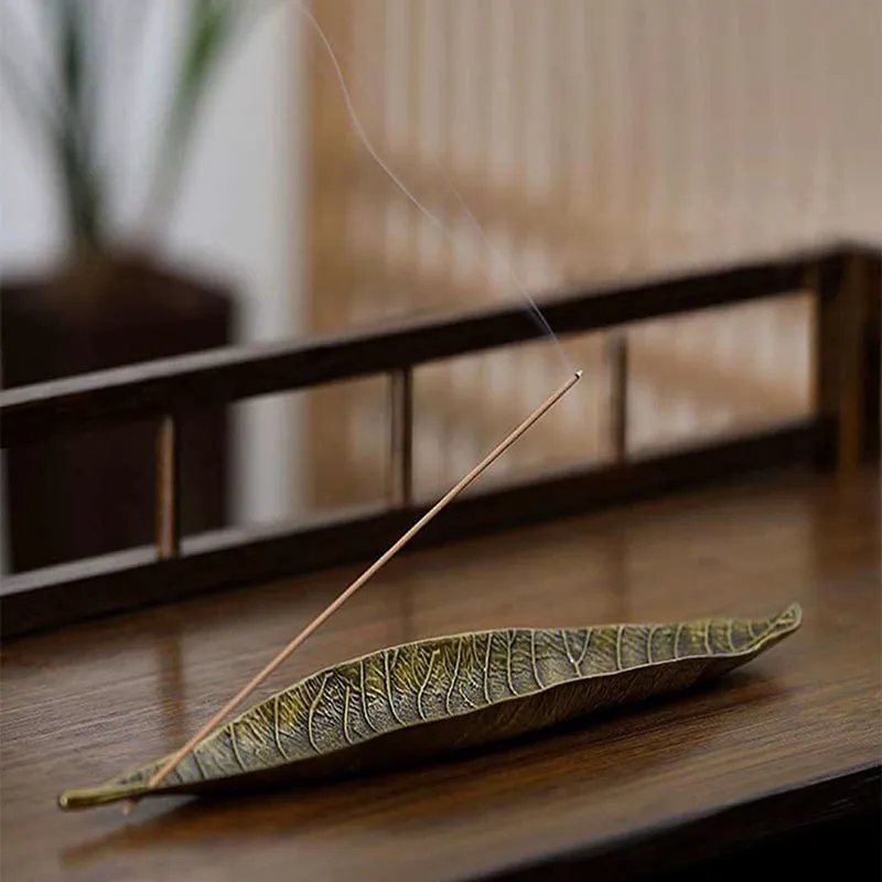 Neva Leaf Invcense Stick Holder media 4