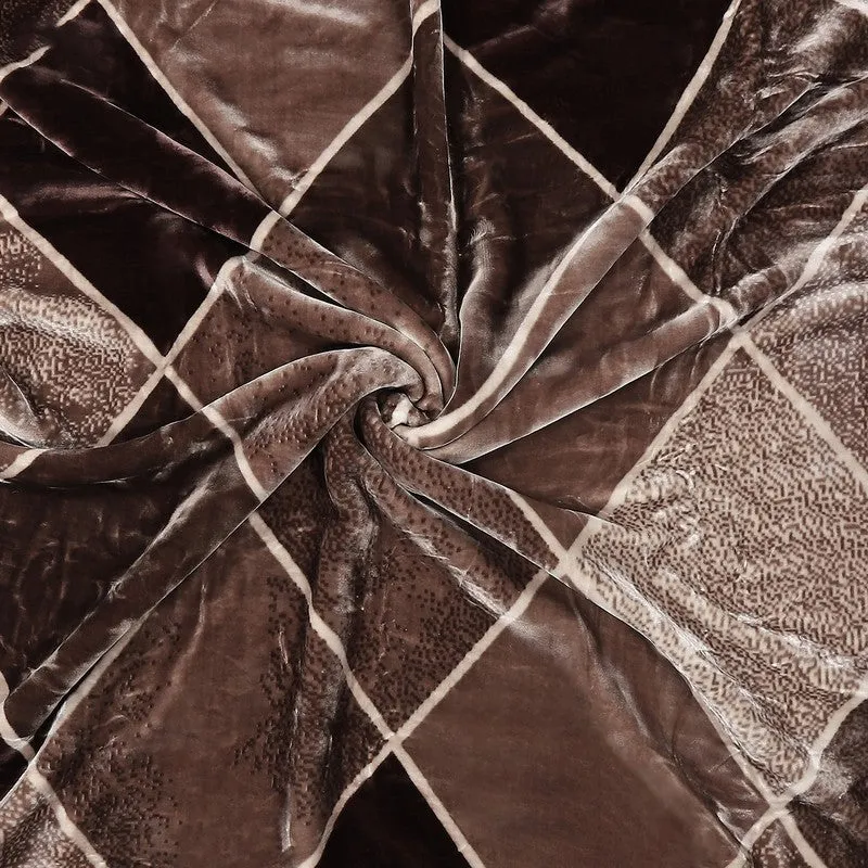Monte Carlo Chocolate Dreamscape Blanket - 1000 GSM media 7