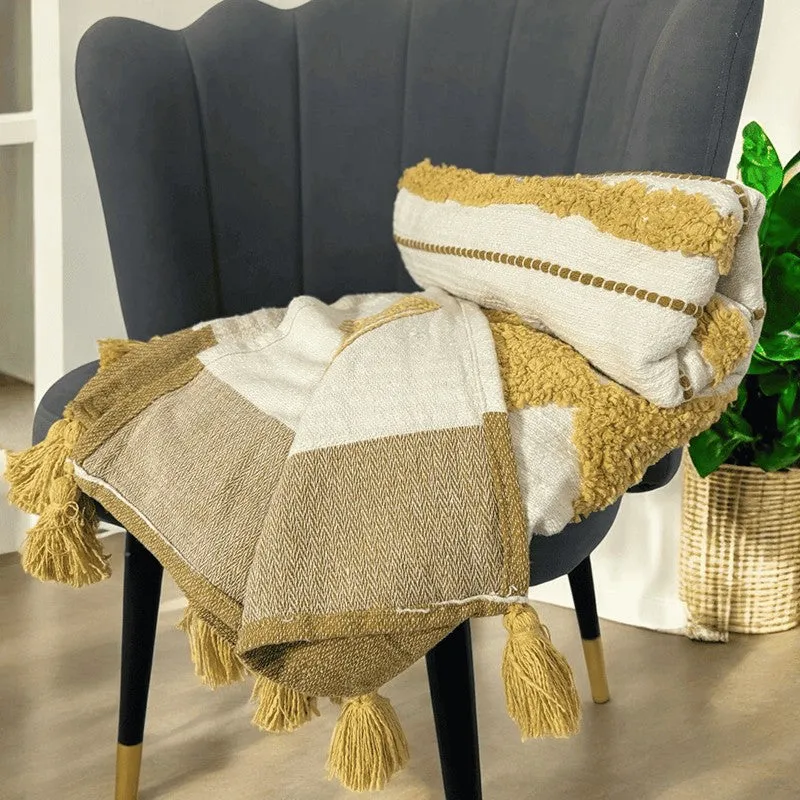 Sun Weave Tufted Throw media 1