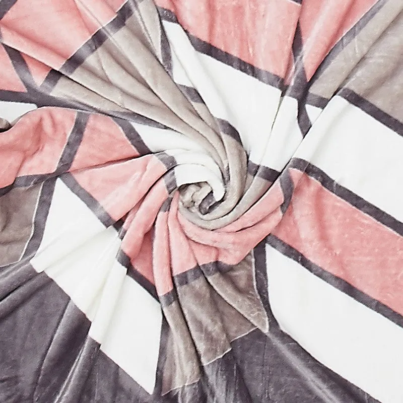 Monte Carlo Patternplay Geometric Print Polyester Blanket (Grey) - 300 GSM media 6