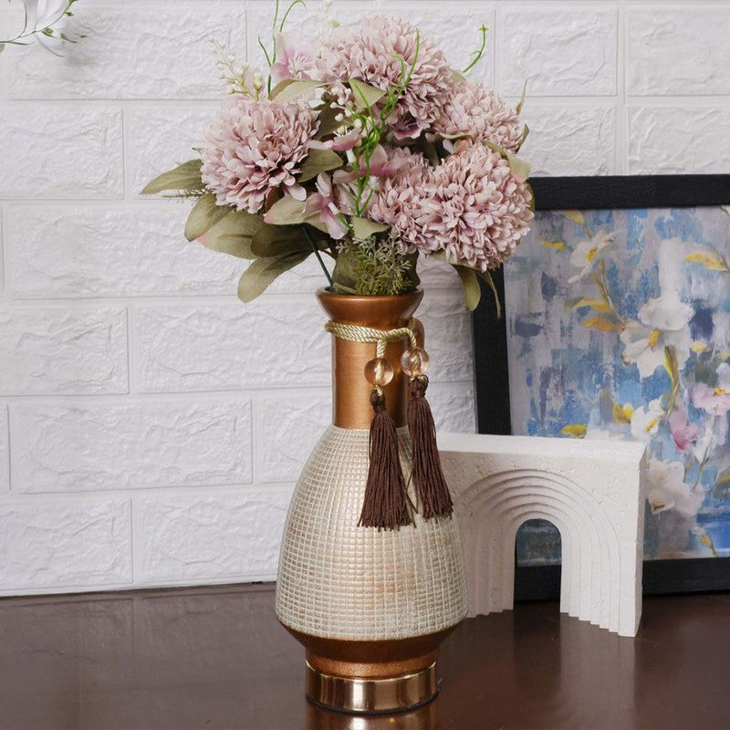 Ivoryn Ceramic Vase