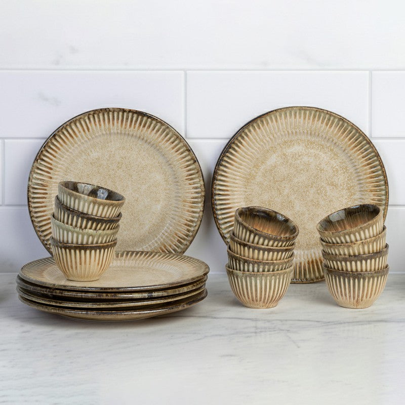Eighteen Piece Set