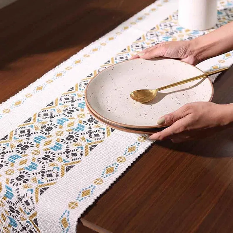 Shynix Tasseled Cotton Table Runner media 7