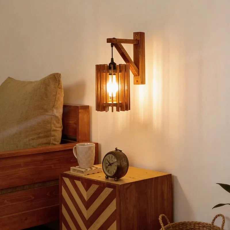 StripeCore Wooden Wall Lamp - Brown media 3