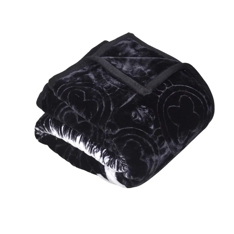 Phantom Fang Blanket - 1300 GSM media 8