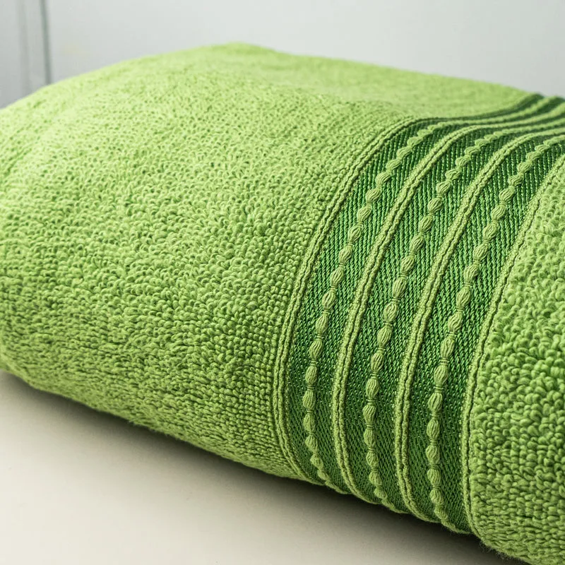 Micro Cotton LuxeDry Soothe Bath Towel - Green media 4