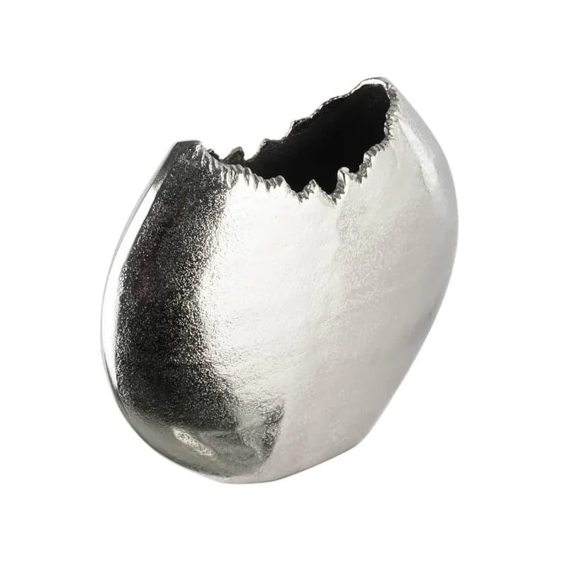Silver Hilta Vase media 3