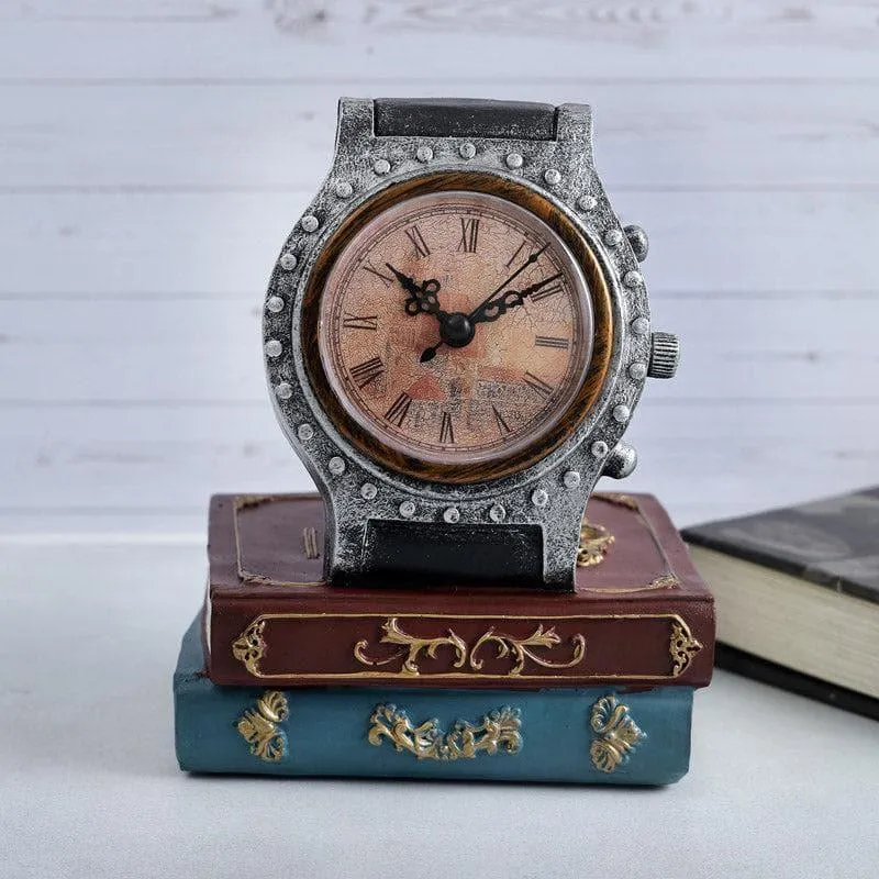Retro Bookstack Clock - Silver media 1