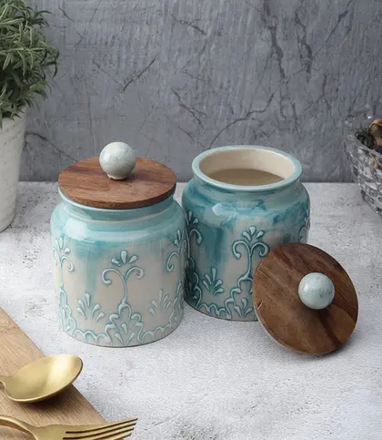 Ceramic · Wood