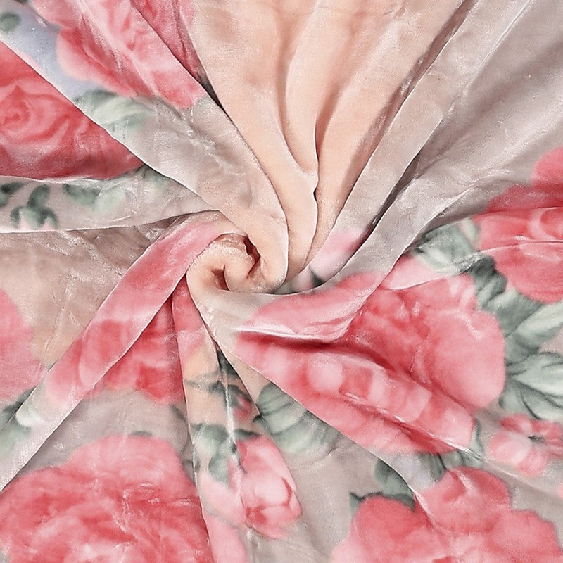 Monte Carlo Petal Dreamscape Blanket (Peach) - 895 GSM media 6