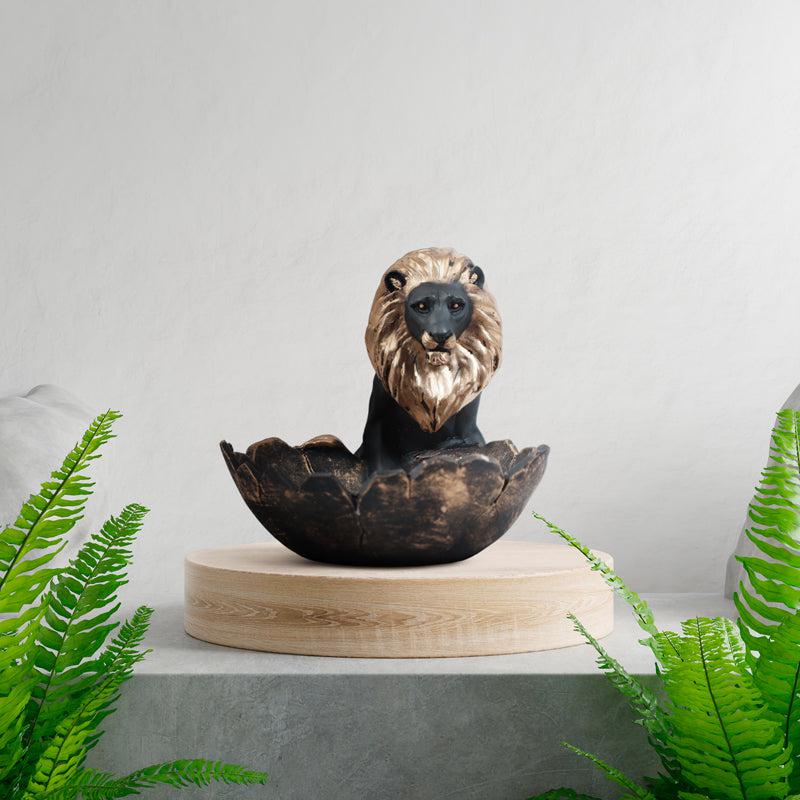 Leo Crest Showpiece