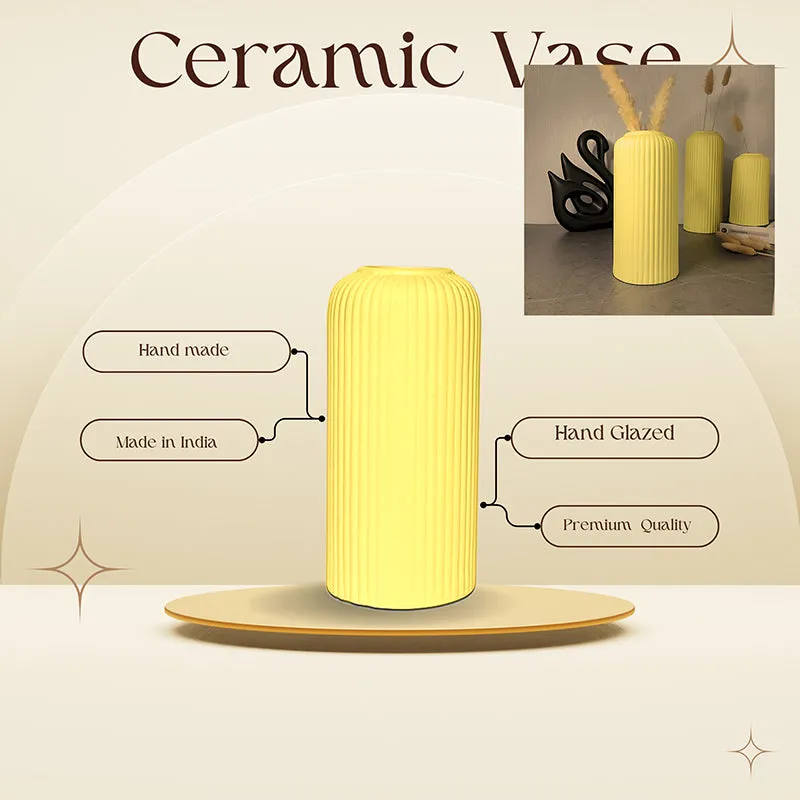 Aura Forma Ceramic Vase - Yellow media 4