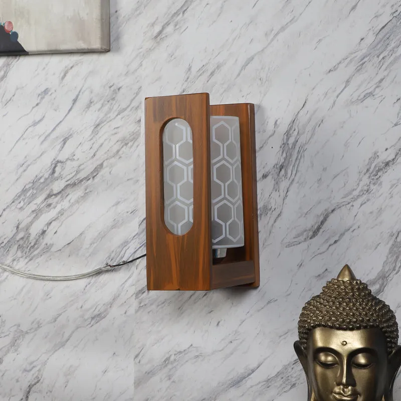 Drike Wooden Wall Lamp media 3