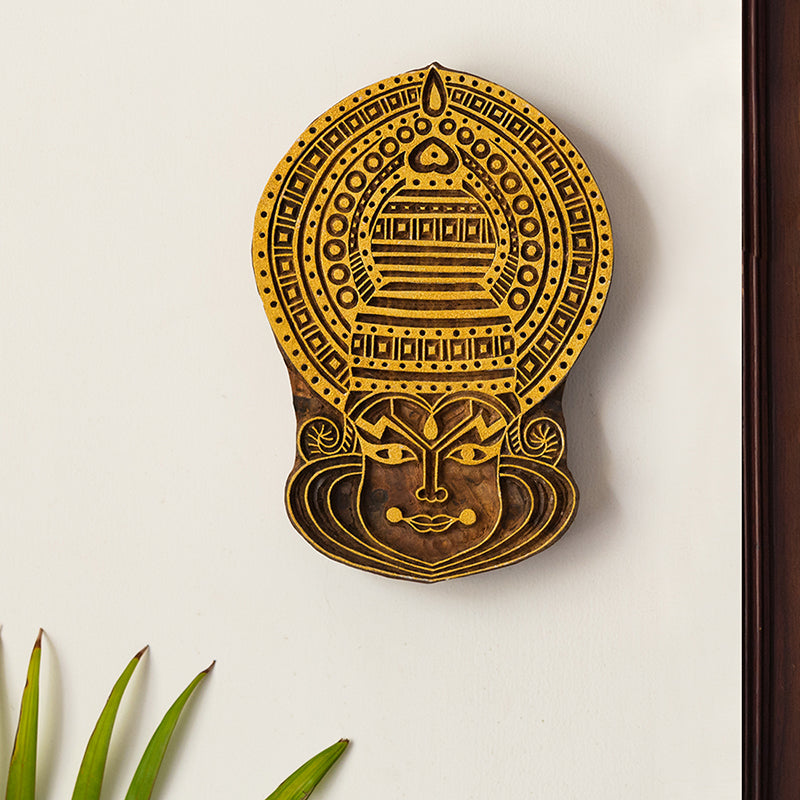 Chhaya Mukhi Sheesham Wood Wall Accent