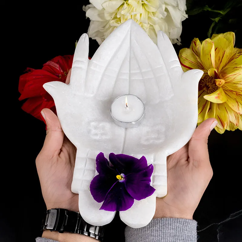 Praying Hands Marble Urli media 4