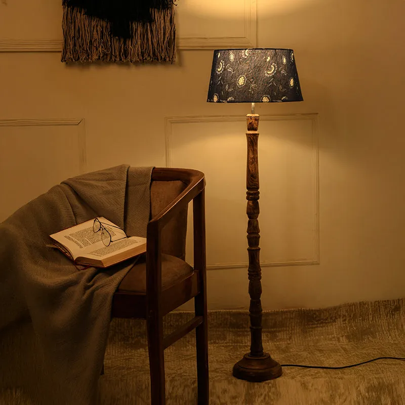 Etcho Prism Bleu Floor Lamp media 1