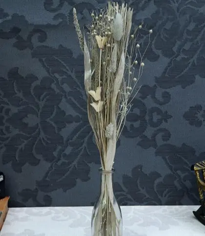 Dried Flowers & Leaves · Glass