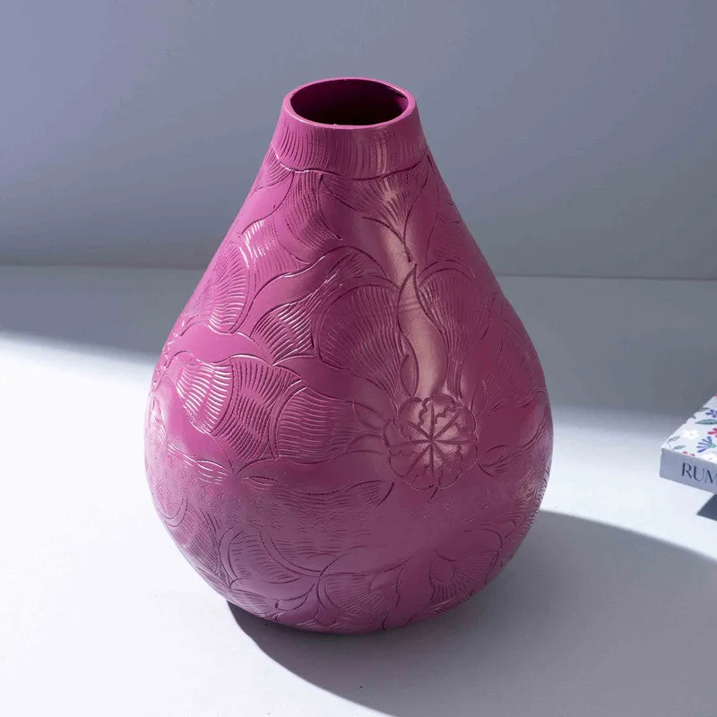 Eclipse Metal Vase media 5
