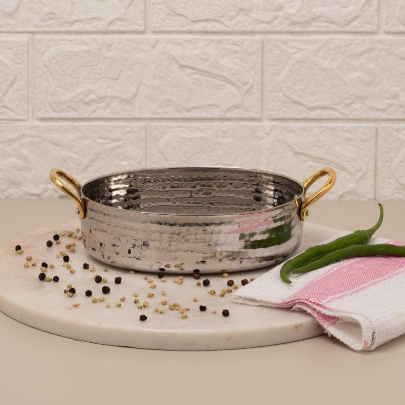 Vintage Charm Hammered Oval Serving Pot With Lid - 500 ML media 4