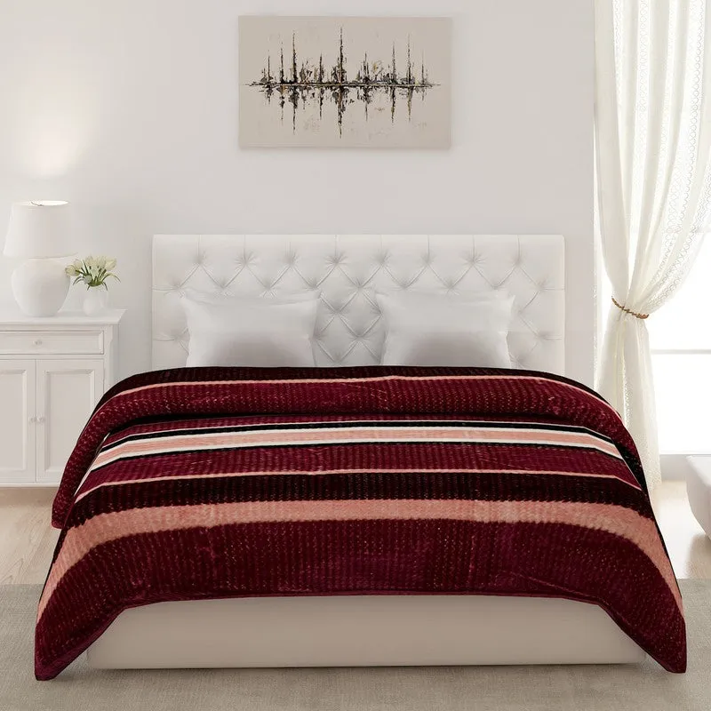 Monte Carlo Crimson Stripes Blanket - 800 GSM media 3