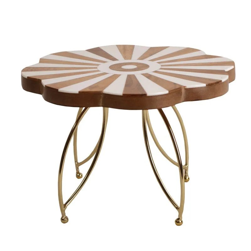 Blooming Decorative Cake Stand - Gold media 4