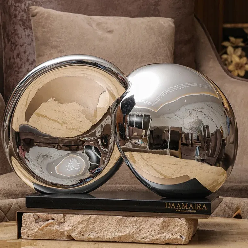 Metallis Sphere Showpiece media 6