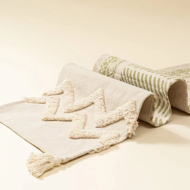 Arlet Cotton Table Runner media 1